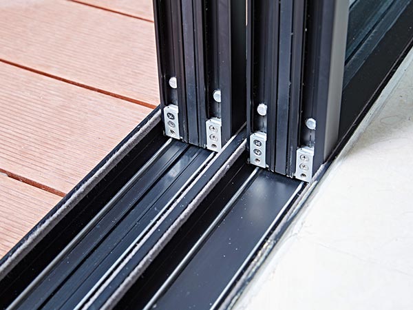 廣東賽獅盾建材有限公司,一體平開窗,廣東藍光推拉窗